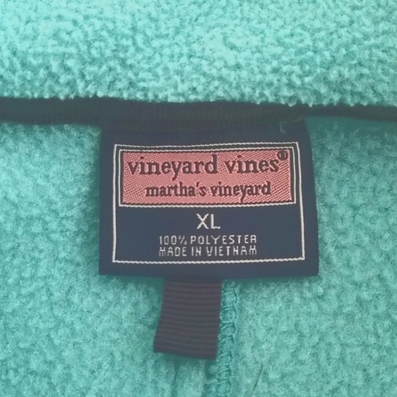 Kid's XL Vineyard Vines Fleece Vest - Picture 3 of 3